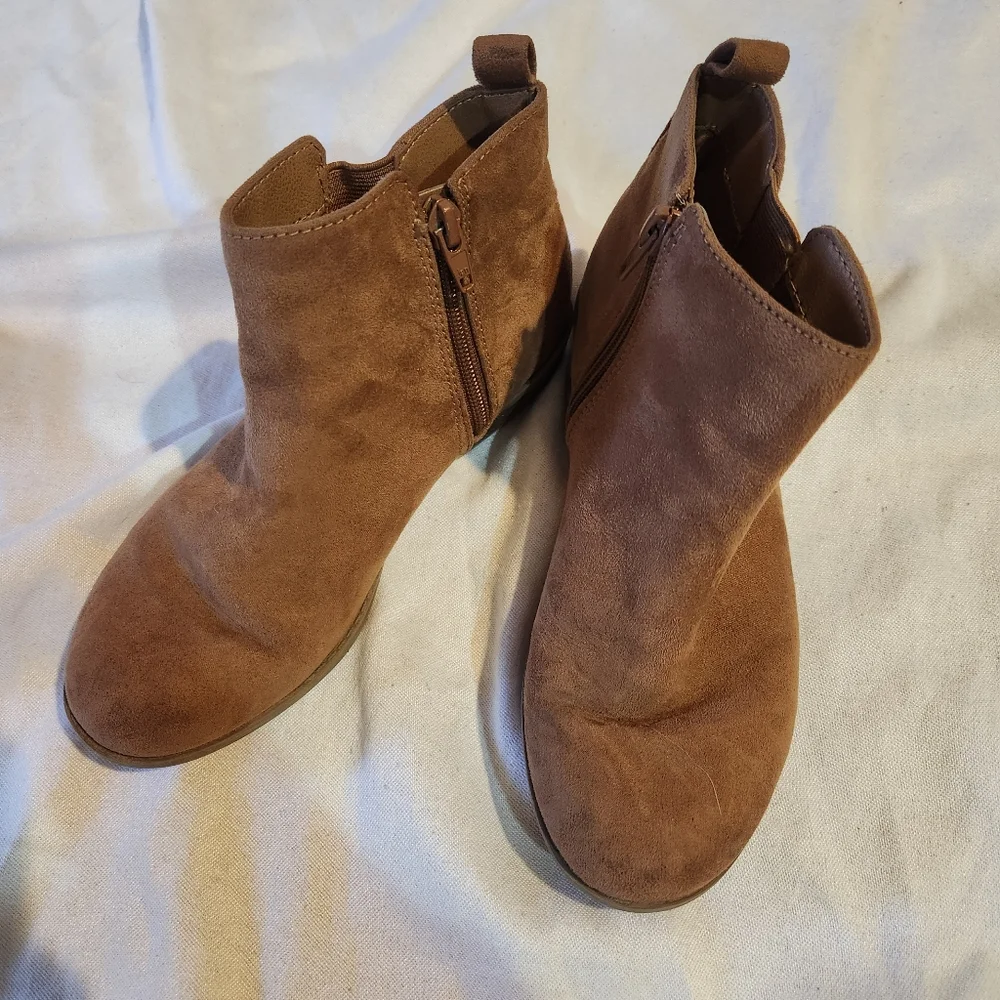 Brown Suede Chelsea Ankle Boots Low Heel Fall Shoes Size 3